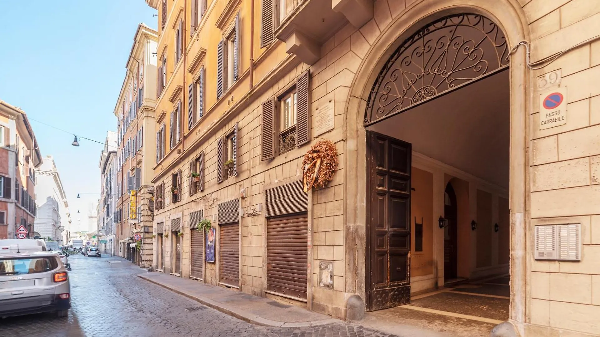 The Charming House - Pantheon Apartment Rome